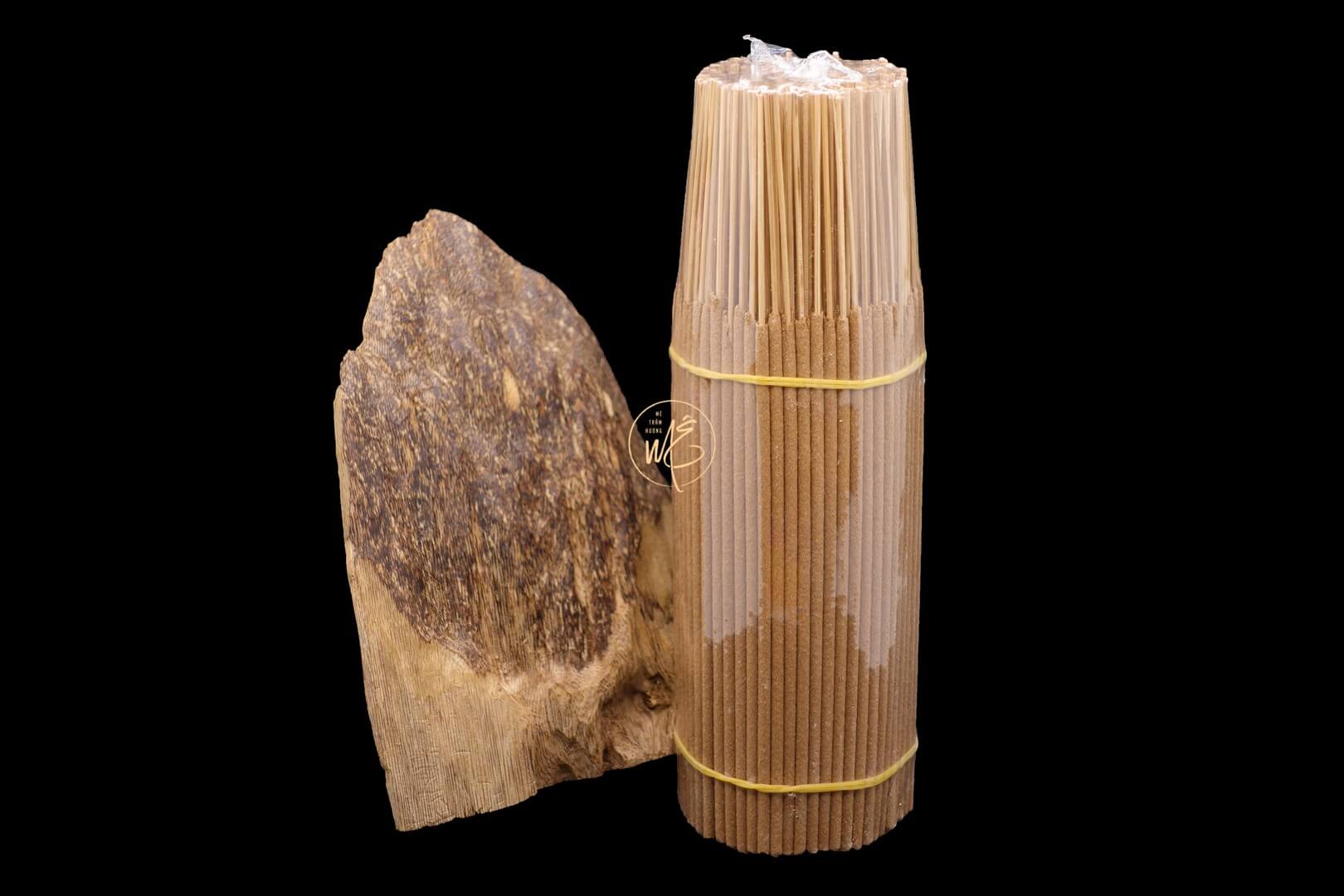 Nhang trầm hương tự nhiên tăm mộc 20cm loại 4 bó 250g